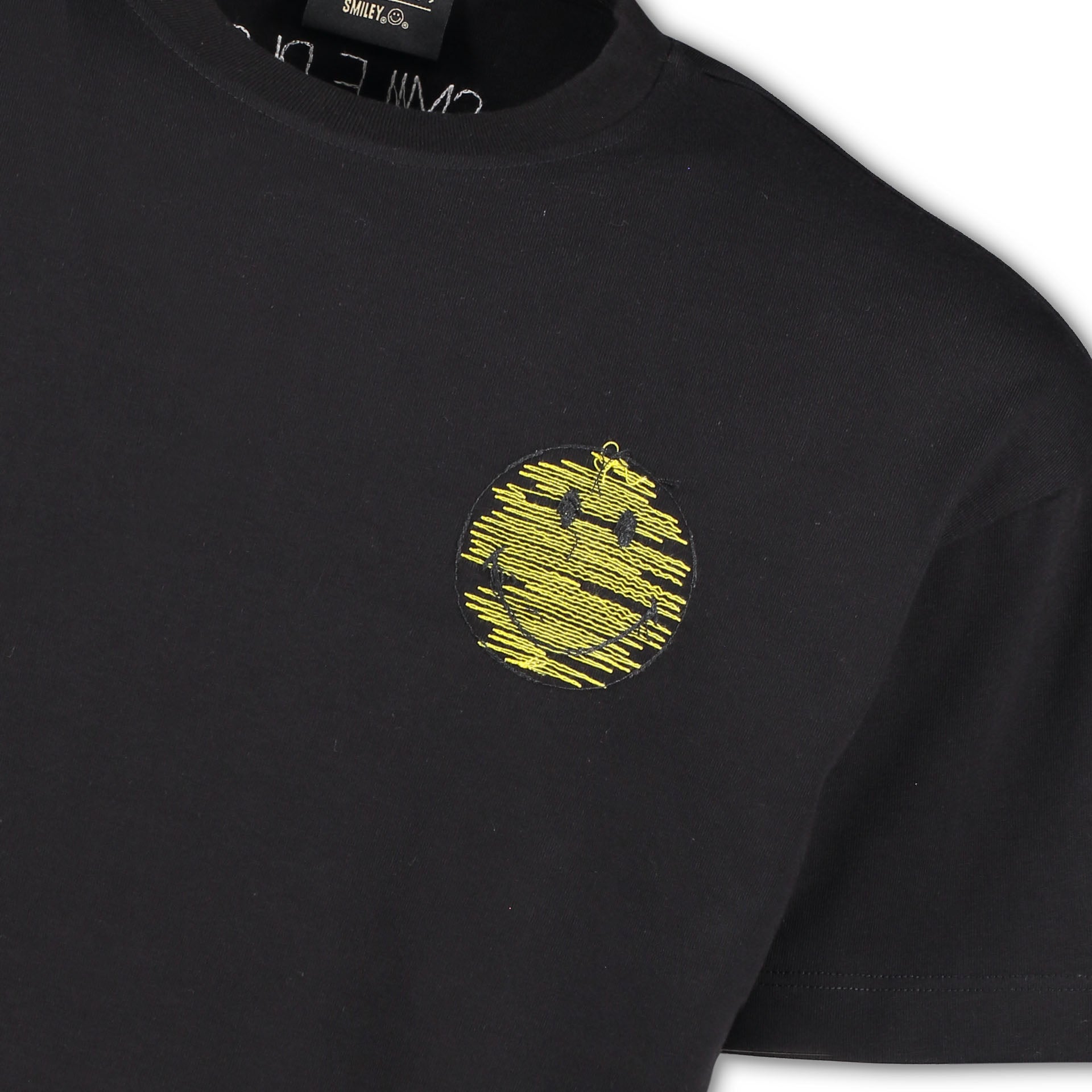 BLACK EMBROIDERY T-SHIRT
