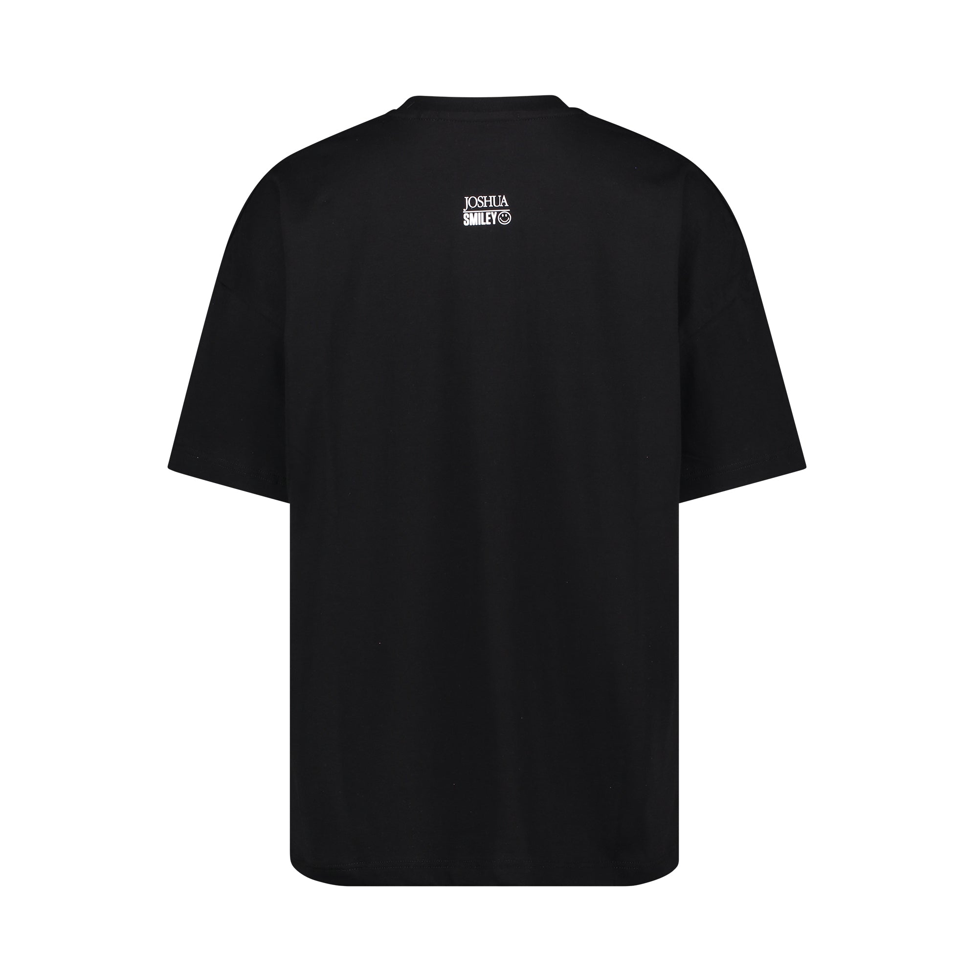CAMISETA CON LOGOTIPO DELINEADO
