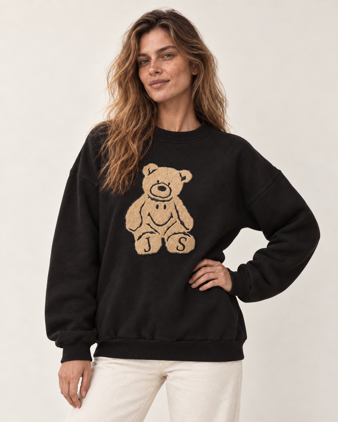 BLACK EMBROIDERY BEAR CREW