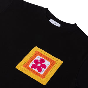 BLACK CROCHET DAISY T-SHIRT