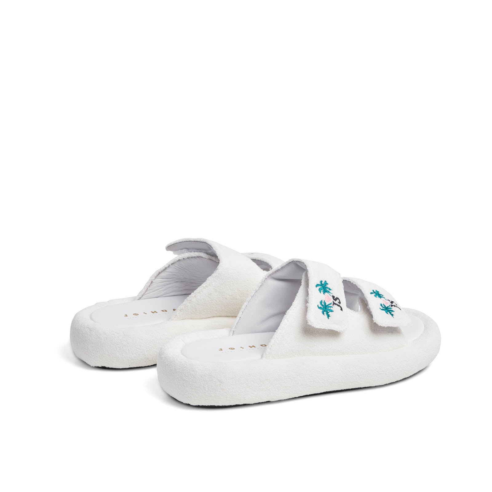 WHITE TENNIS DOUBLE V