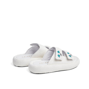 WHITE TENNIS DOUBLE V