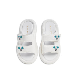WHITE TENNIS DOUBLE V